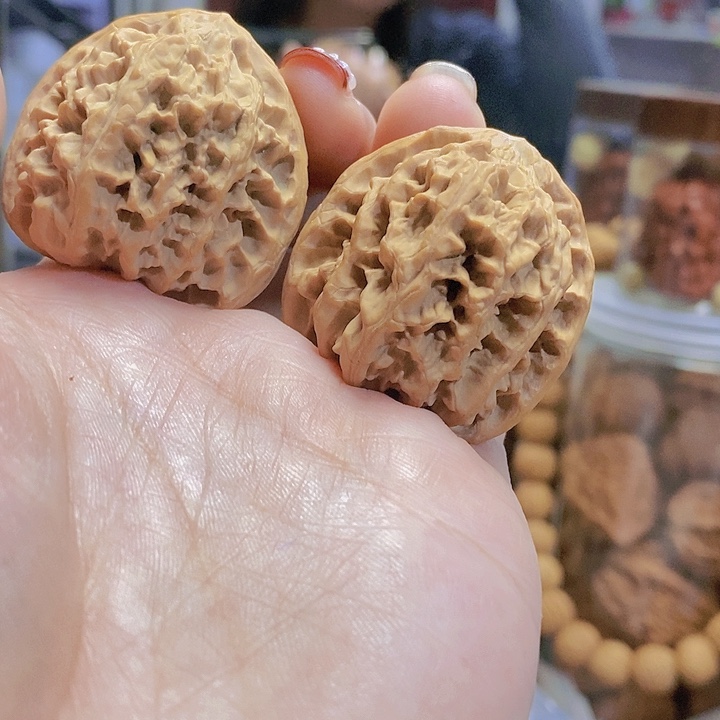 【闪购商品】文玩核桃把件38野牛