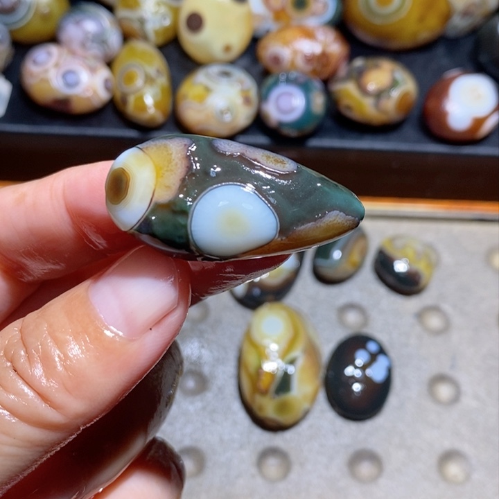 未镶嵌玛瑙/玉髓珠宝半成品111