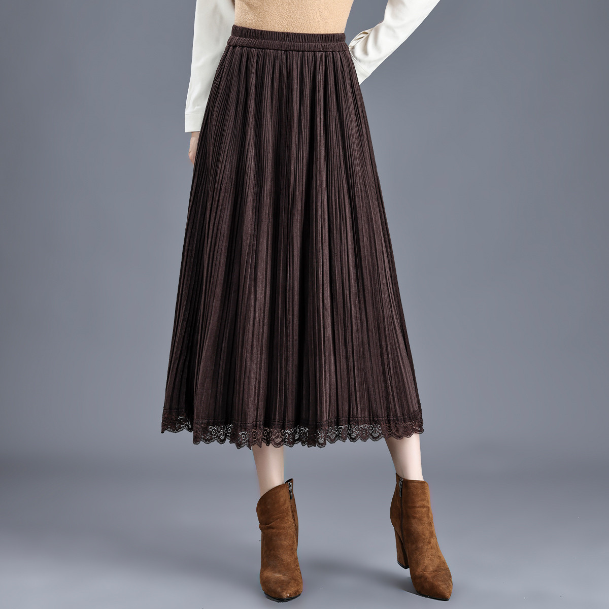 白鹿语25秋冬季款高级感纯色A字摆复古压褶花边拼接半身裙BX20342