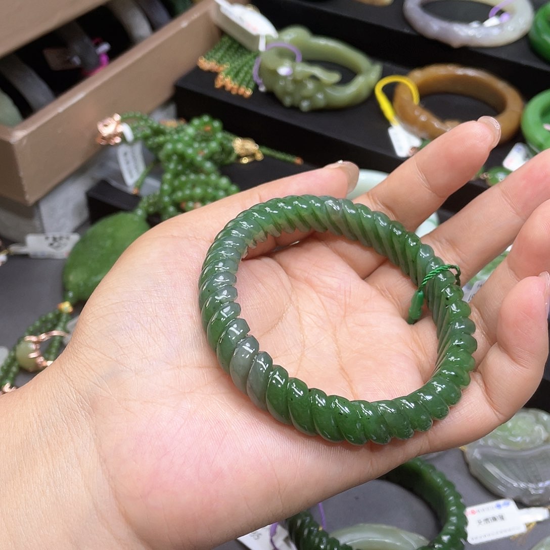 和田玉手镯61圈口22未镶嵌