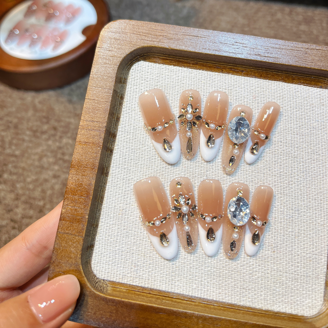 【天使城堡】富家千金白色法式猫眼纯手工穿戴甲婚甲爆闪美甲贴片