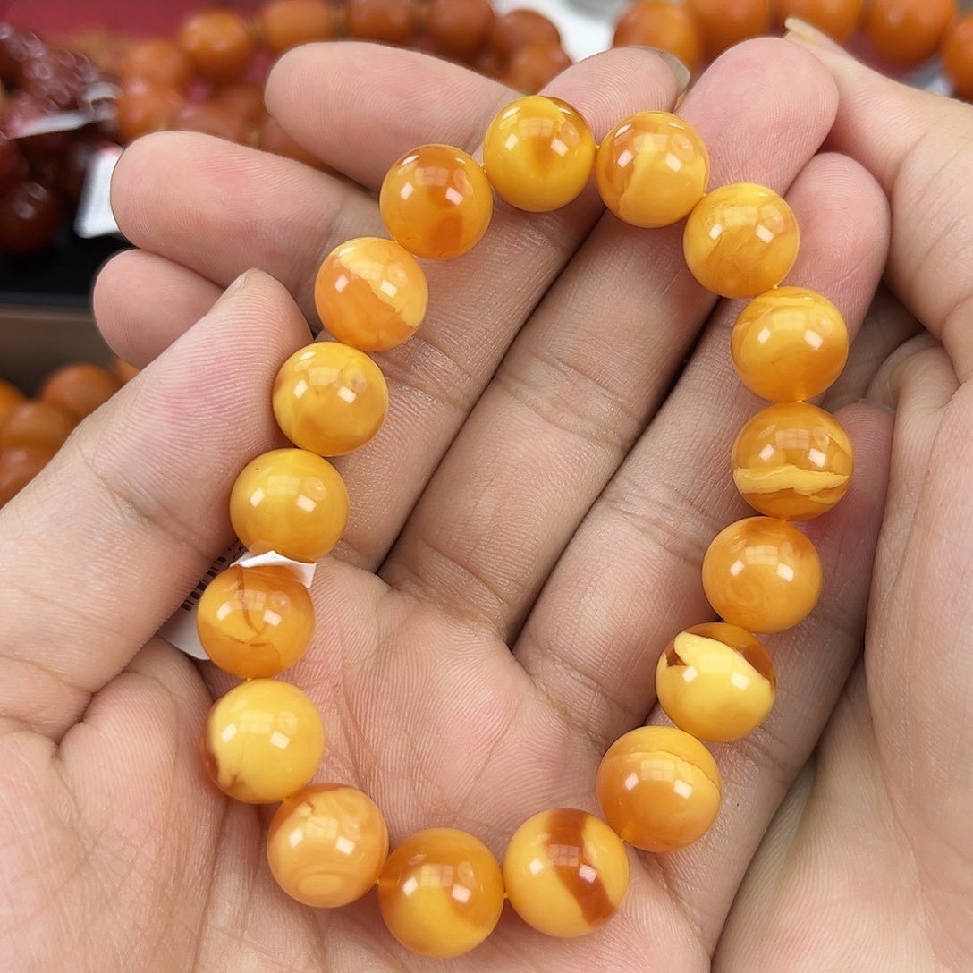 琥珀颈饰未镶嵌蜜蜡