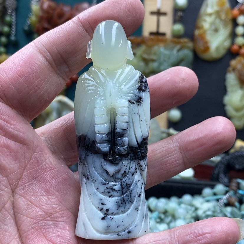 【闪购商品】蛇纹石玉把件未镶嵌