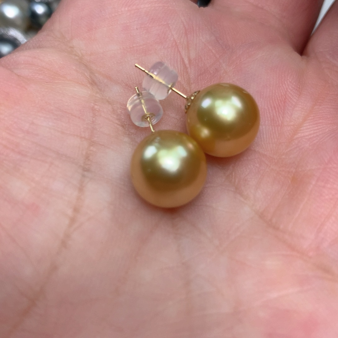 海水珍珠耳饰18K金镶嵌