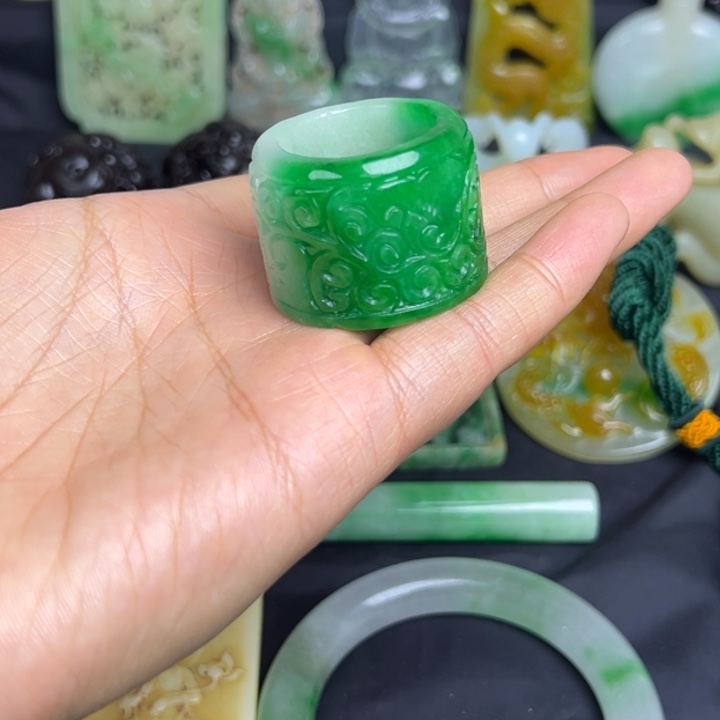 滴血莲花菩提吊坠