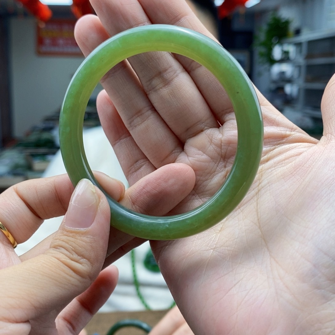 和田玉手镯未镶嵌多样性发货 拍一发一54