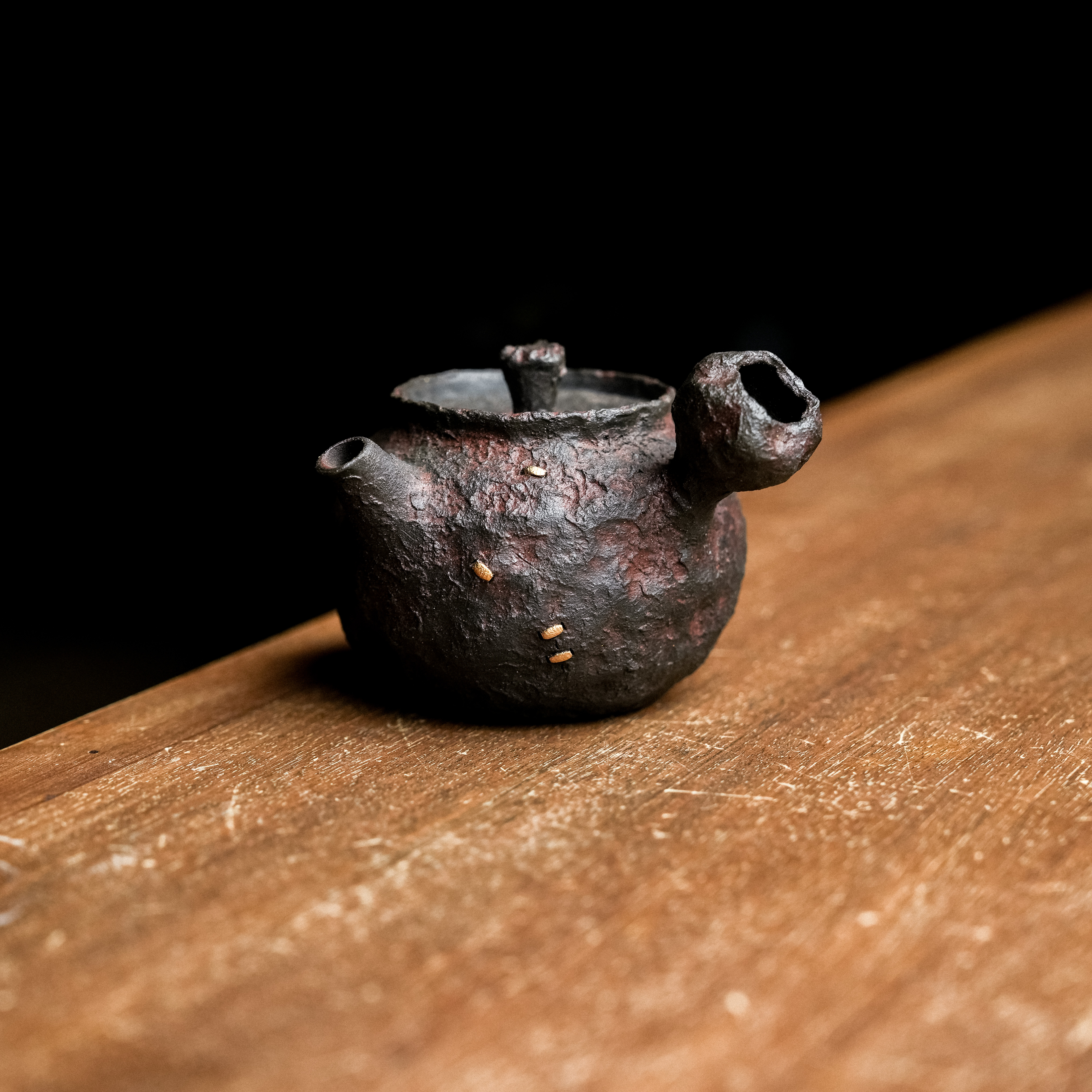 【大师手制】全手工紫砂手捏侘寂风锯钉侧把泡茶壶  110ml