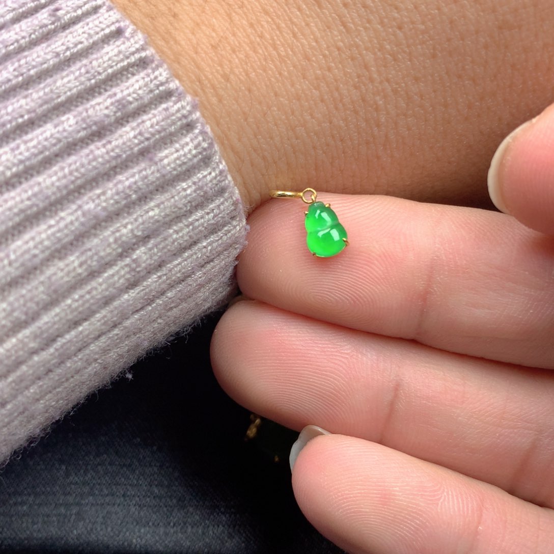 【闪购商品】颈饰18K金镶嵌翡翠翡翠