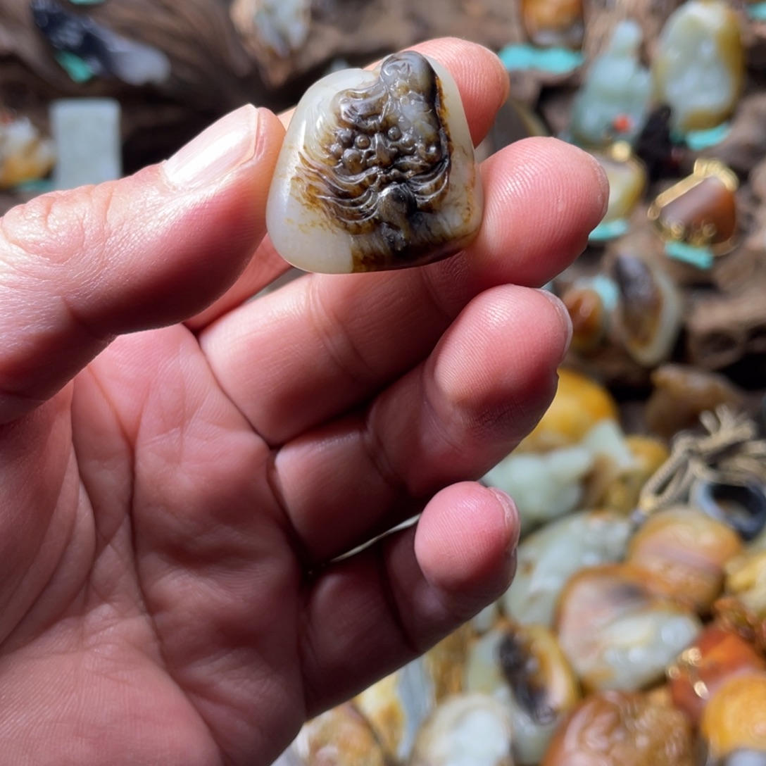 万***️和田玉未镶嵌吊坠(不含链)和田玉独籽挂件原皮原色