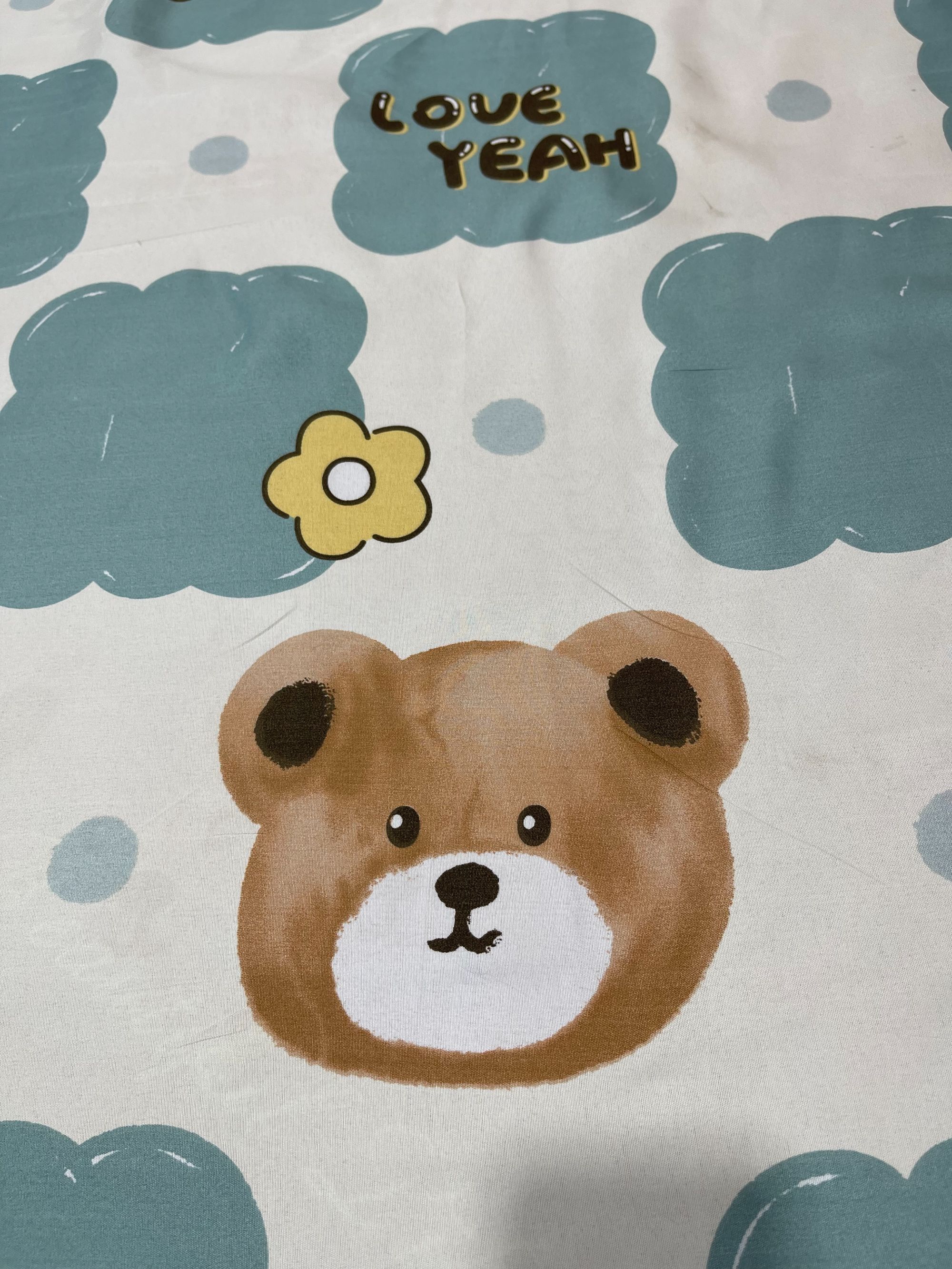 棕色小熊 布头，微瑕不包加工，不是纯棉，介意勿拍（80*220cm）