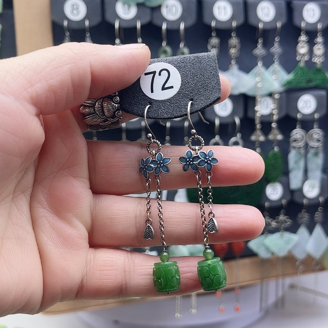 一***文和田玉银S925镶嵌耳饰