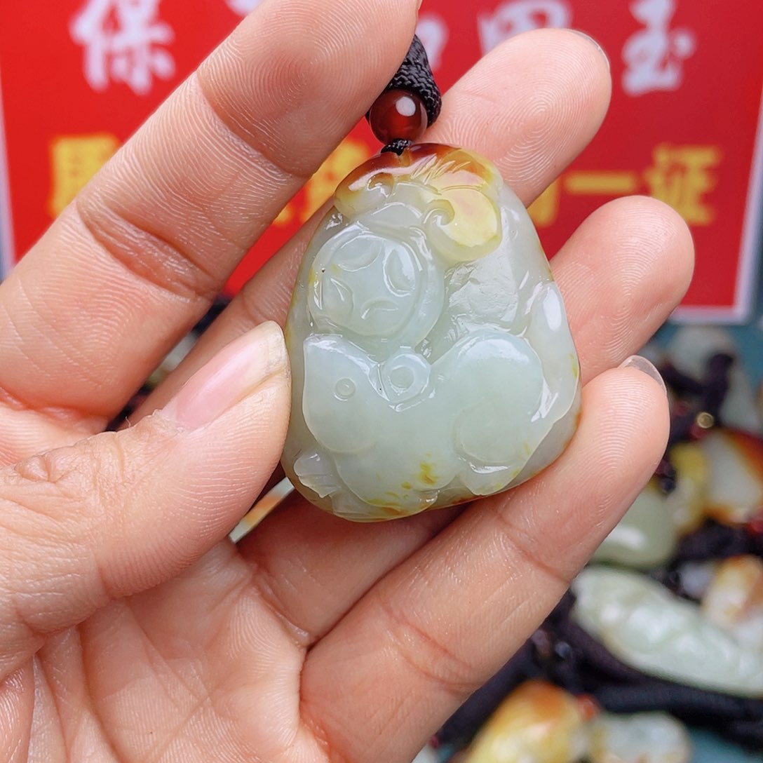 和田玉颈饰未镶嵌