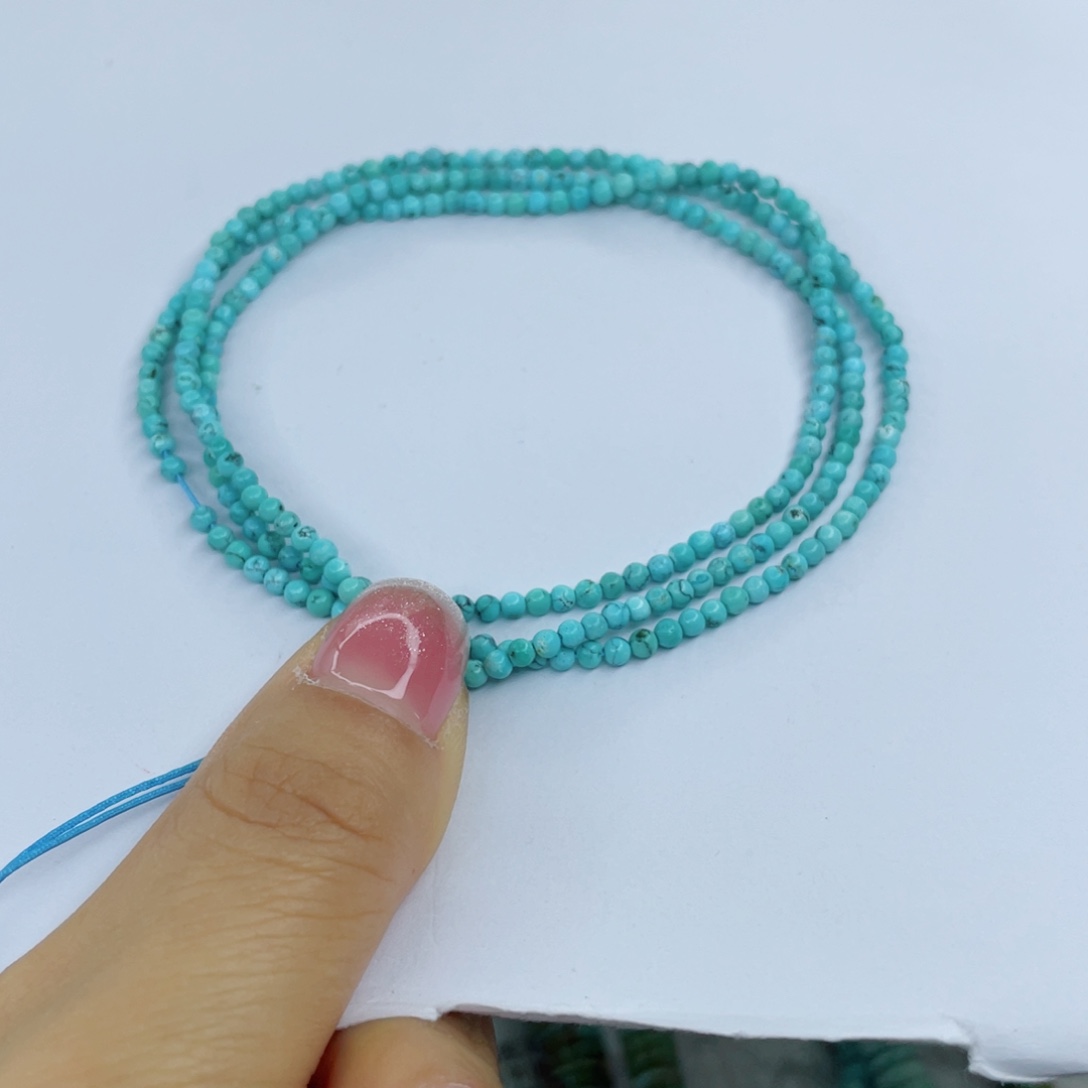 绿松石颈饰未镶嵌