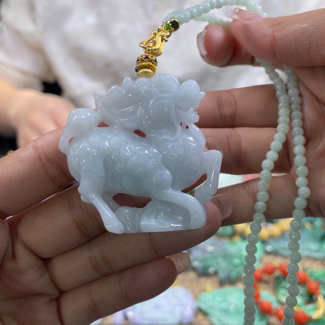 翡翠颈饰未镶嵌代编织