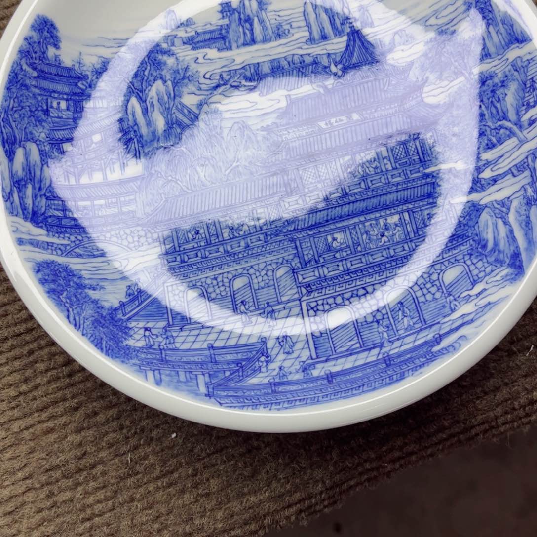 杯子手工手绘的陶瓷，
