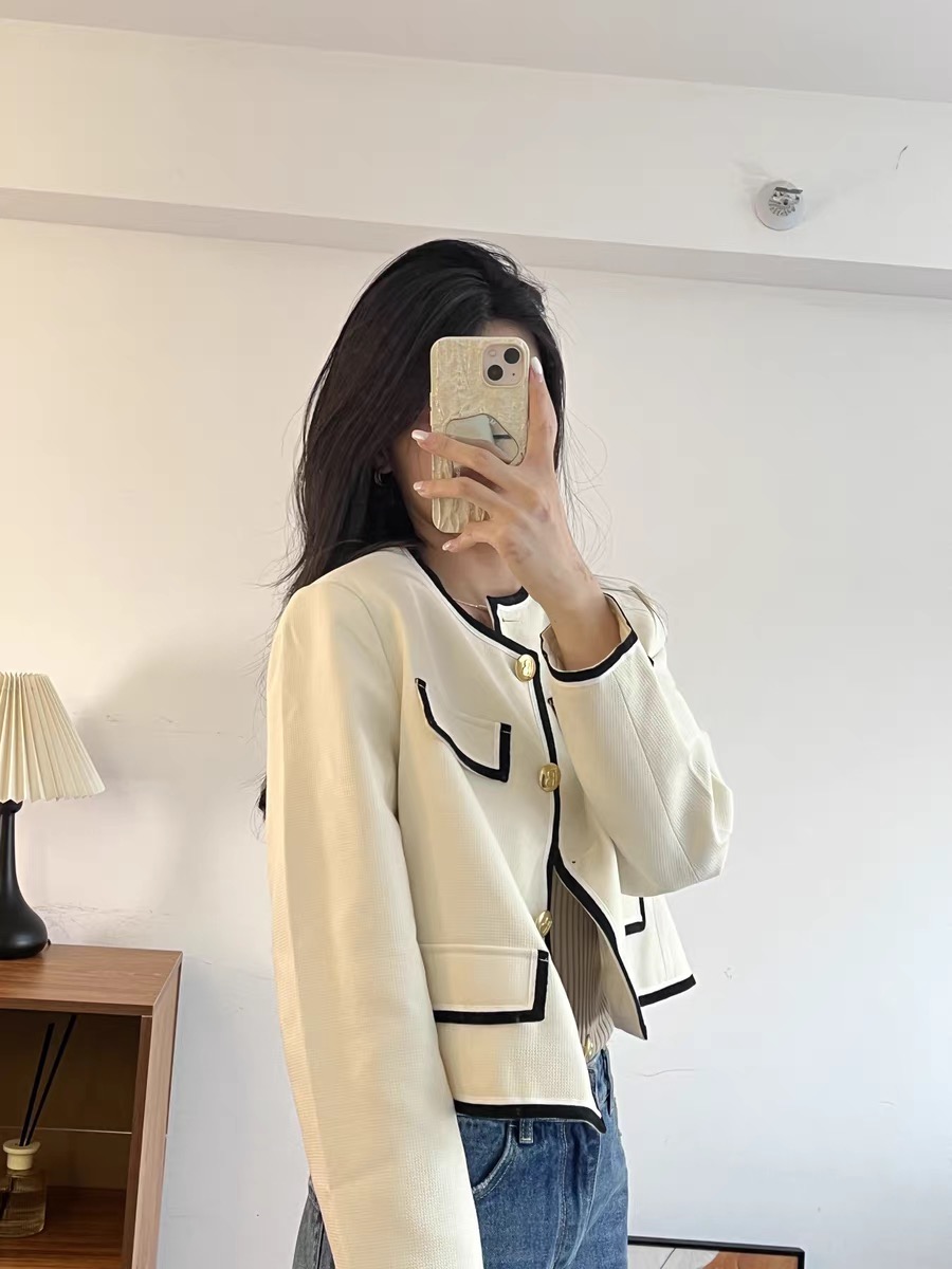 MC 新款时尚女装外套上衣毛衣针织衫2025