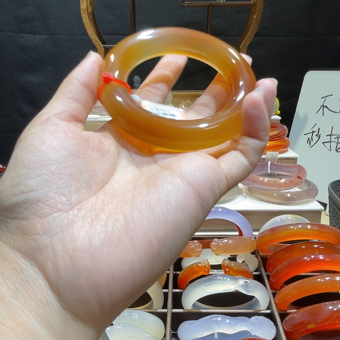 玛瑙/玉髓未镶嵌手镯