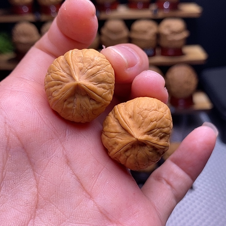 文玩核桃吊坠金瓜子25尺20