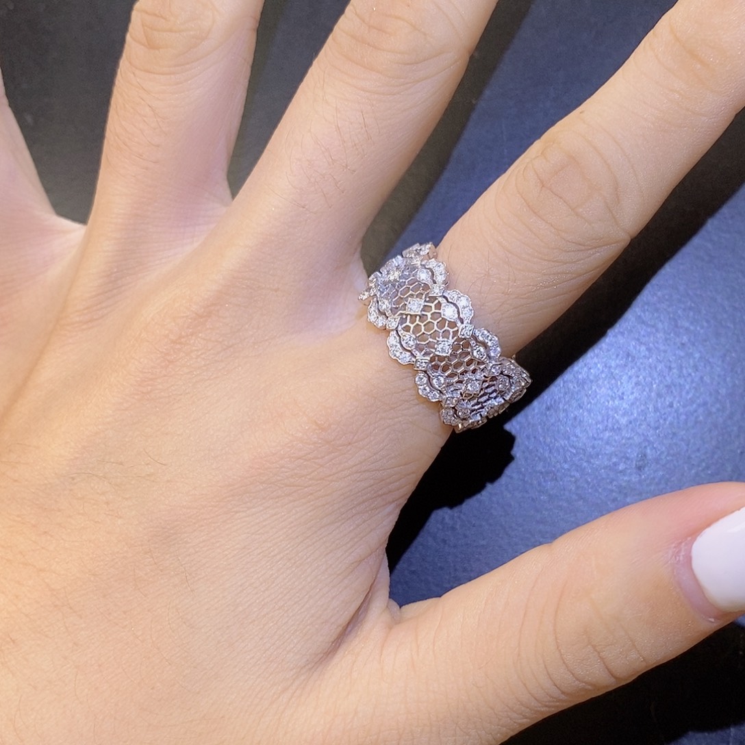 戒指/指环钻石18K金镶嵌镂空钻戒