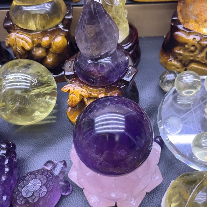 水晶摆件未镶嵌宸***妈摆件