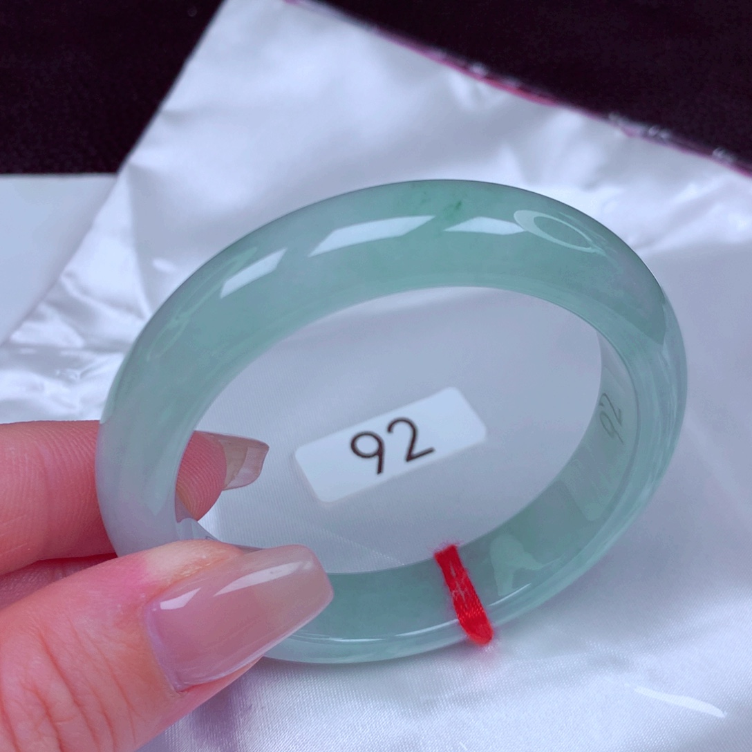 翡翠未镶嵌手镯手镯