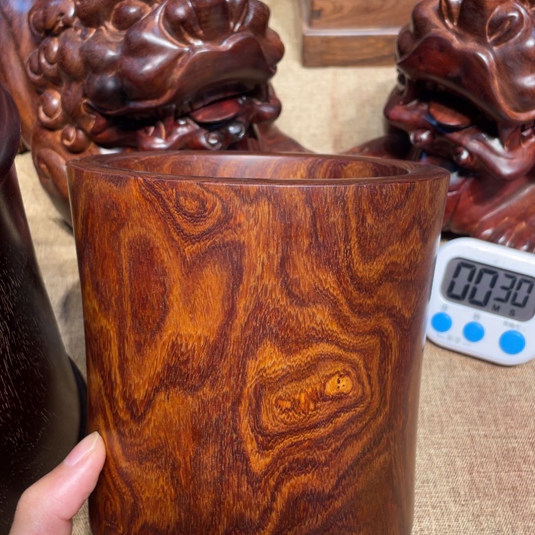 木用****2黄花梨笔筒摆件