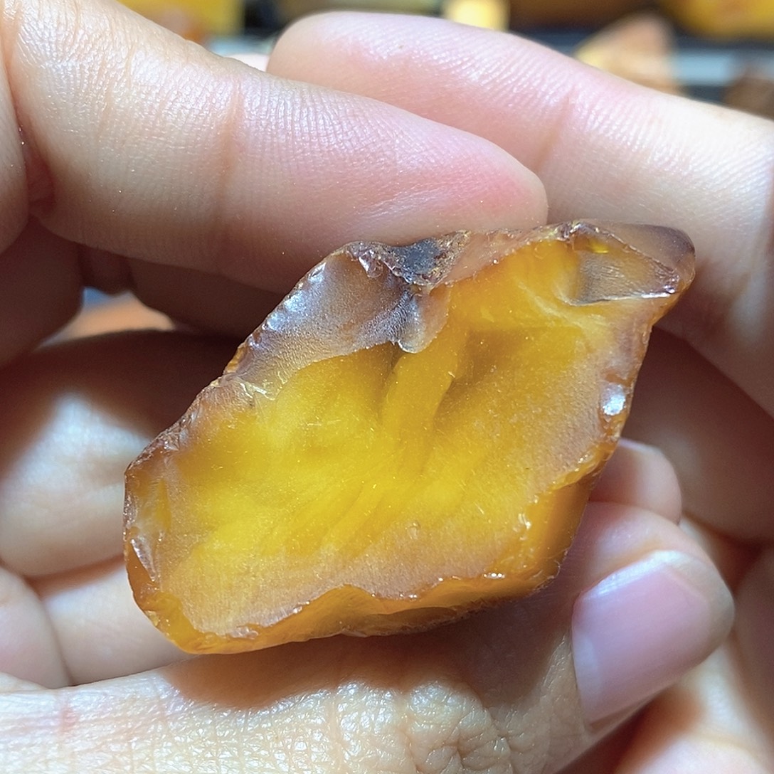 定制琥珀蜜蜡原石