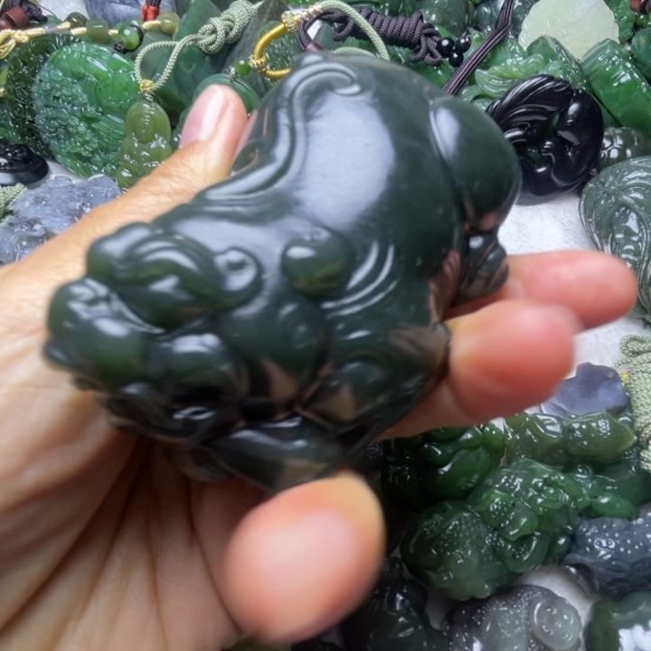 夜***烤和田玉未镶嵌颈饰