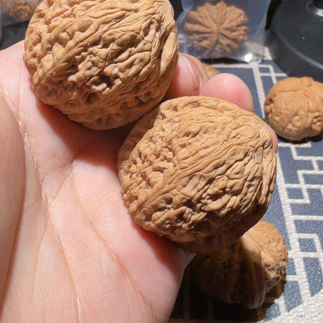 文玩核桃把件你****爱御尊