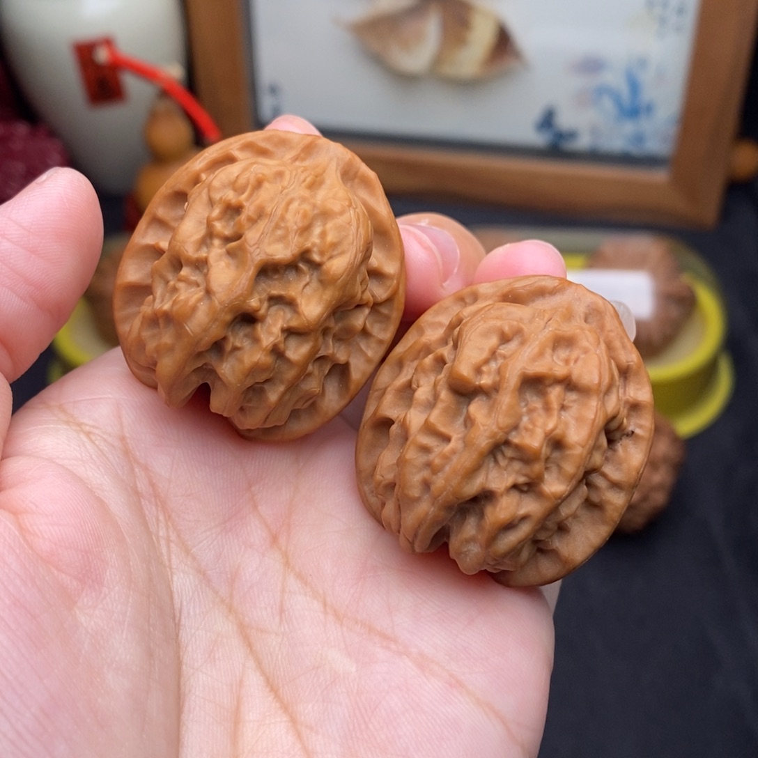 文玩核桃把件34磐石