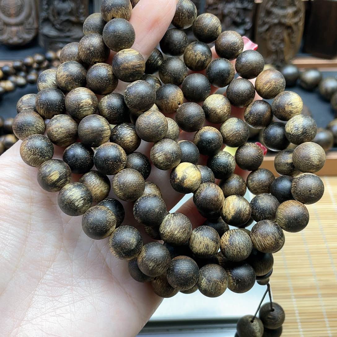 沉香手串锺***人芽庄白奇