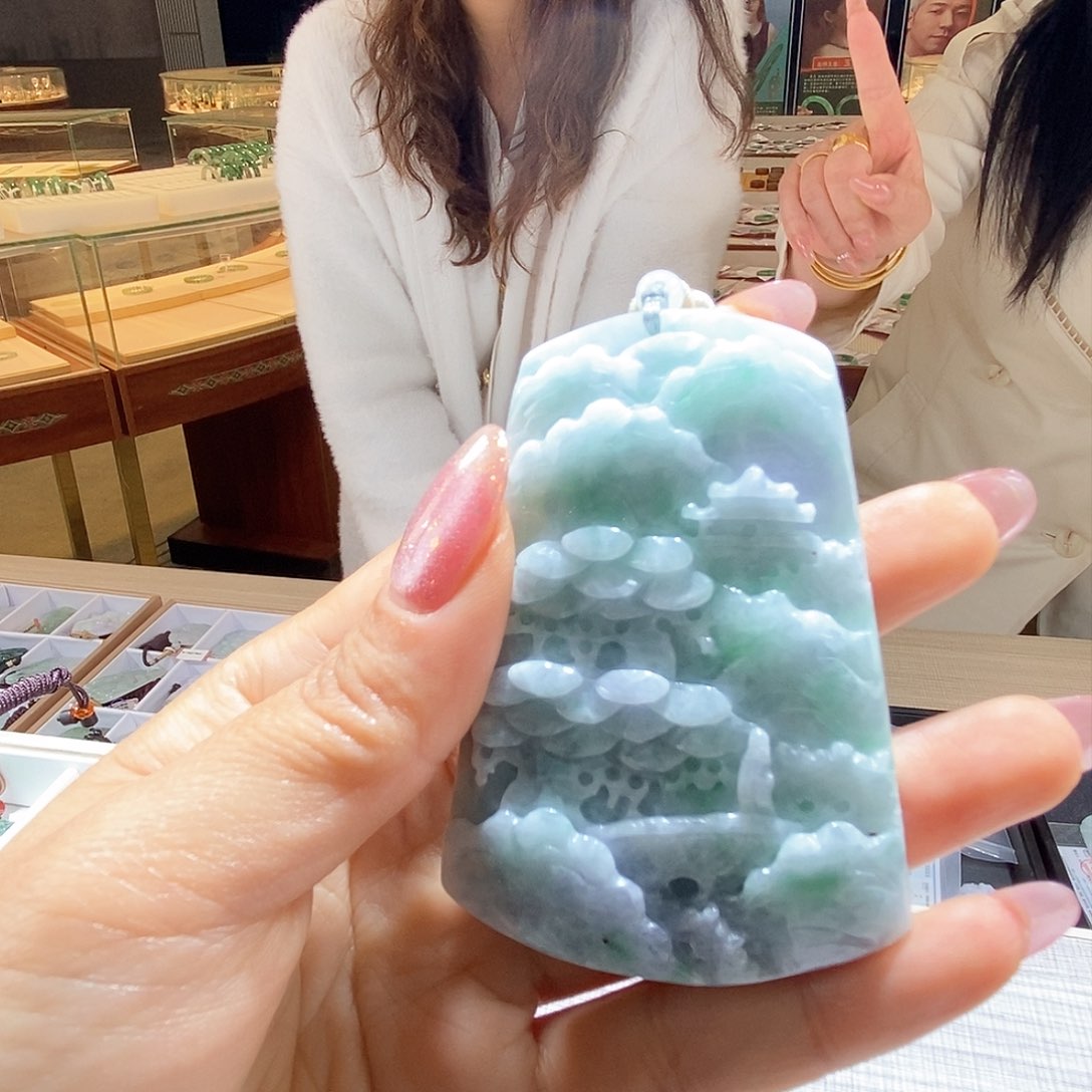 翡翠颈饰未镶嵌一个