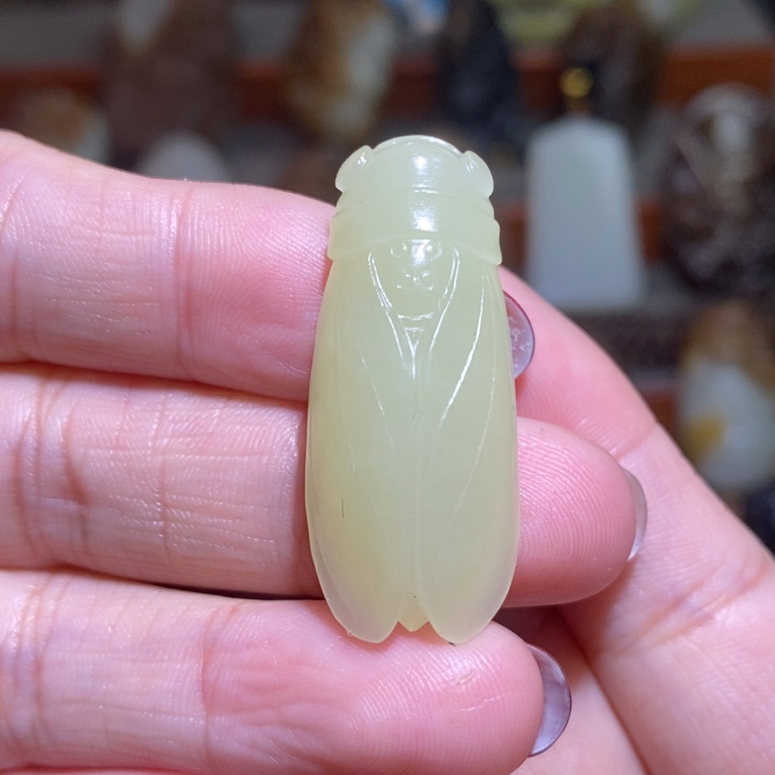 颈饰未镶嵌和田玉（黄玉）蝉