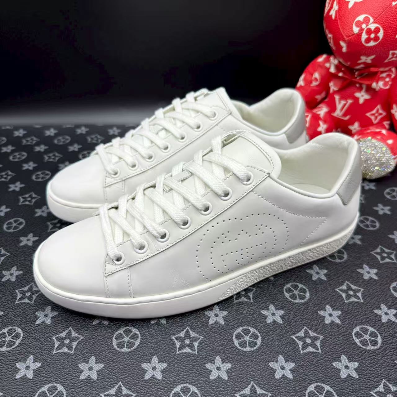 95新 GUCCI/古驰 白色双G打扣休闲时尚低帮ACE板鞋38欧码ddm2788