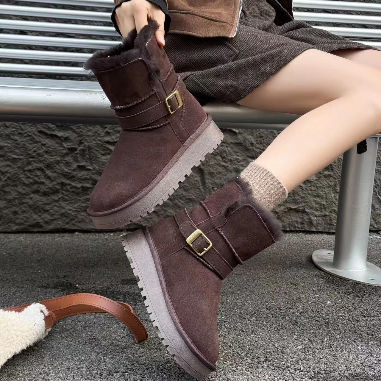 两穿时尚雪地靴5859