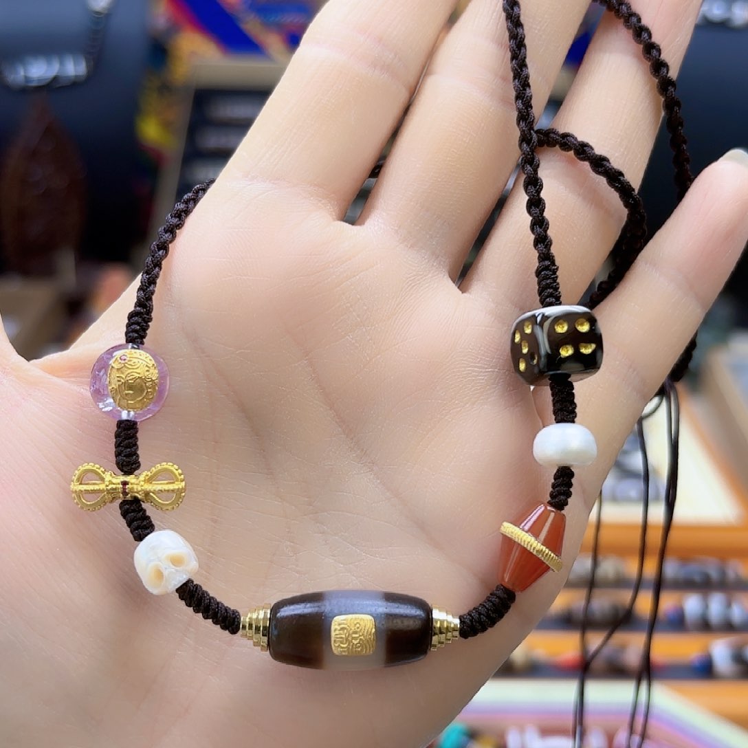 玛瑙/玉髓颈饰未镶嵌