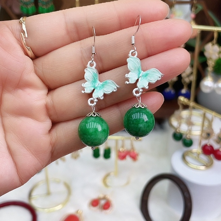 石英质玉耳钉合金