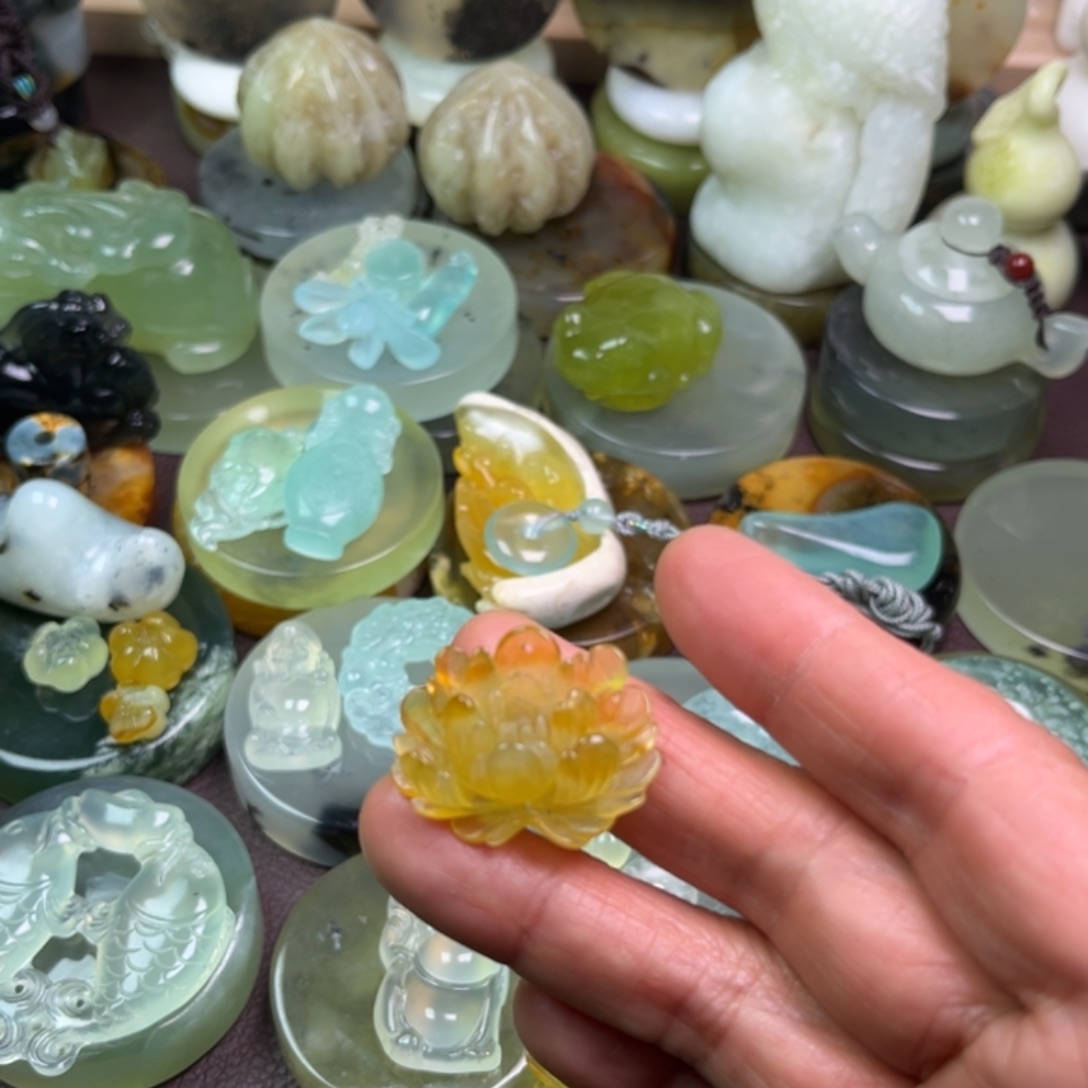 蛇纹石玉未镶嵌岫玉