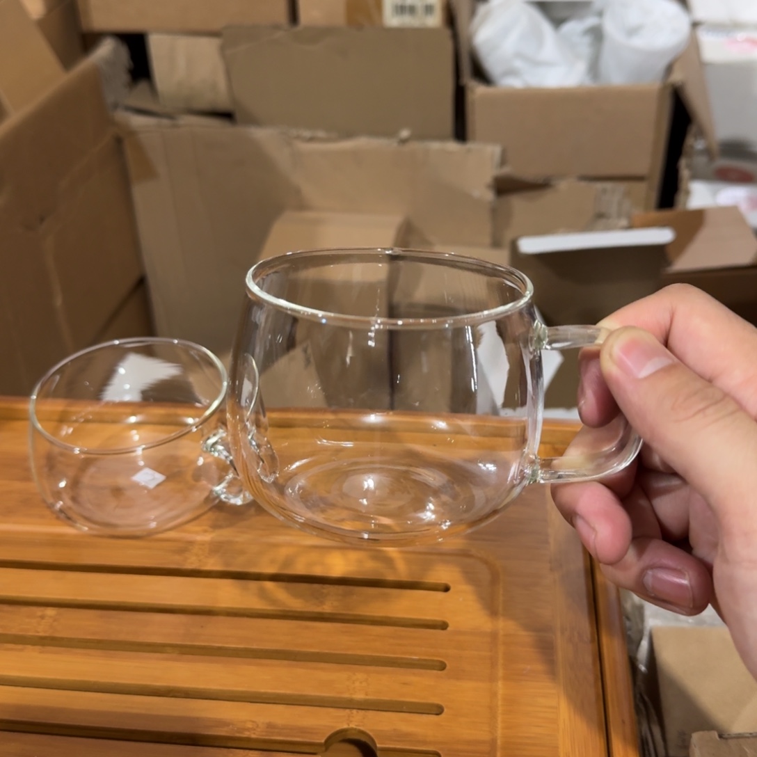圆趣单杯   两只   微瑕 介意勿拍