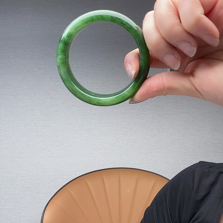 和田玉手镯未镶嵌花***包