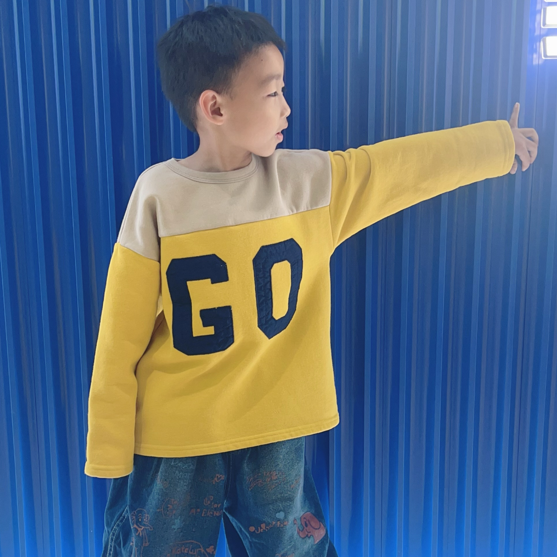 2025冬季新款 DD加绒卫衣 男女童宝宝拼色刺绣字母贴布保暖上衣