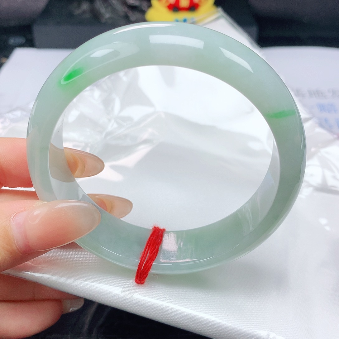 未镶嵌手镯翡翠正