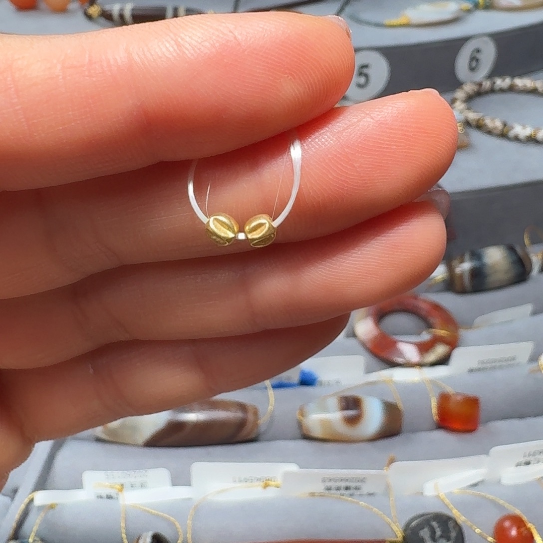 吊坠（不含链）琉璃3mm左右