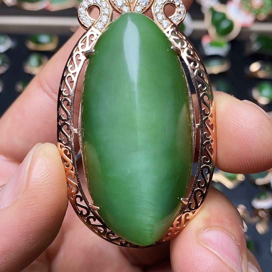 和田玉（碧玉）吊坠银S925镶嵌擎****车