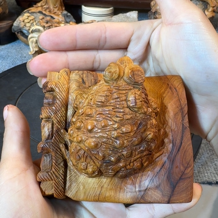 崖柏摆件手把件等