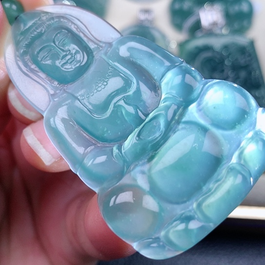 【闪购商品】翡翠颈饰未镶嵌天然翡翠