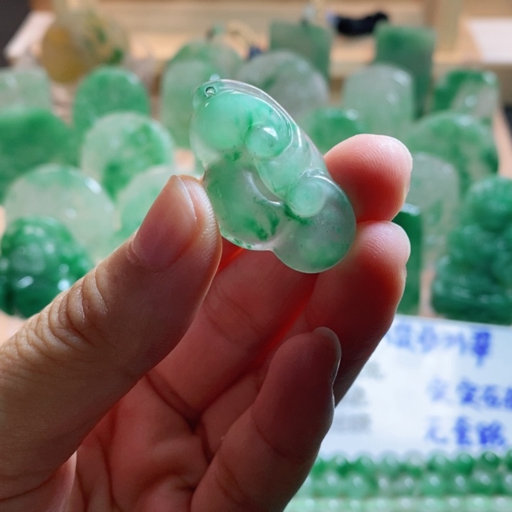 未镶嵌石英质玉珠宝奇石非洲翠