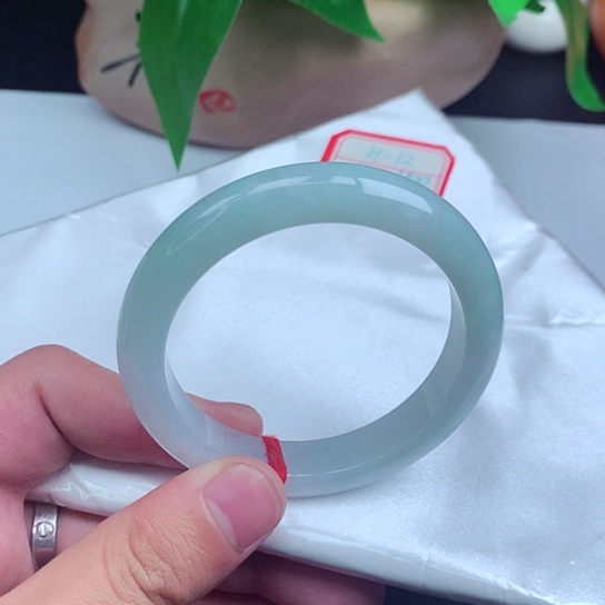 翡翠手镯未镶嵌正圈028