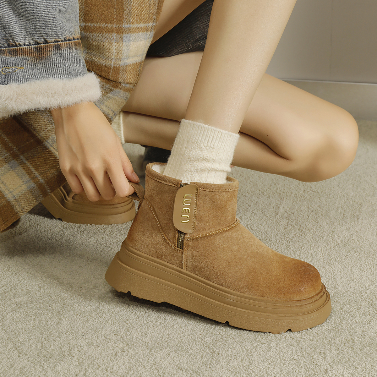 休闲风保暖条纹冬季时尚雪地靴雪地靴时尚厚底