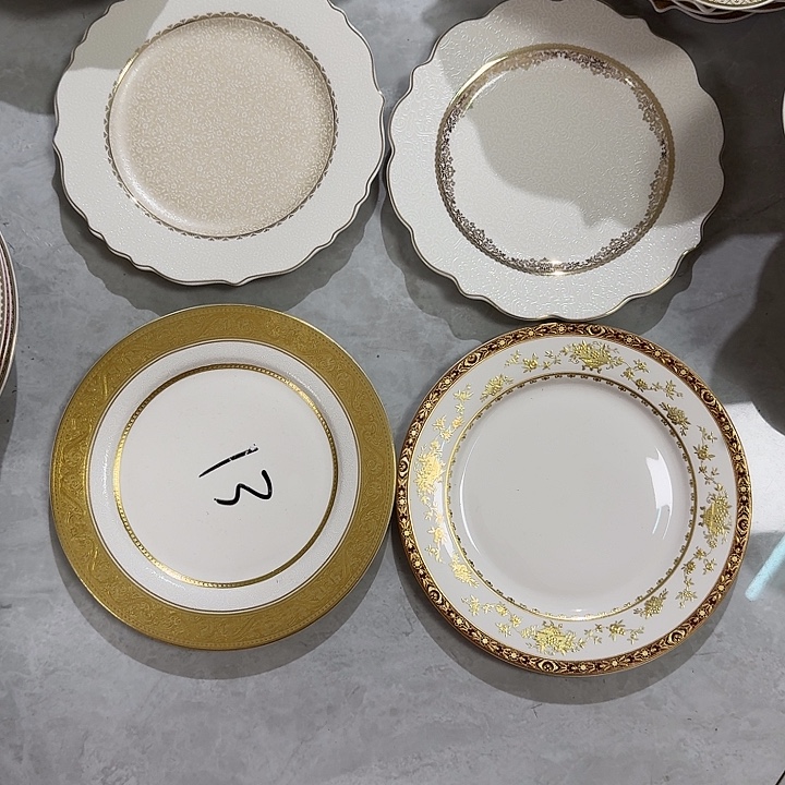 蘑****瓷7.5英寸金边平盘4个混搭款